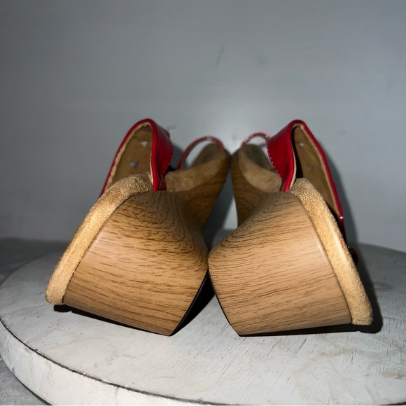 Vionic Orthaheel Maggie Wedge Sandals in Raspberry Red Patent Womens Size 8 - Picture 10 of 12